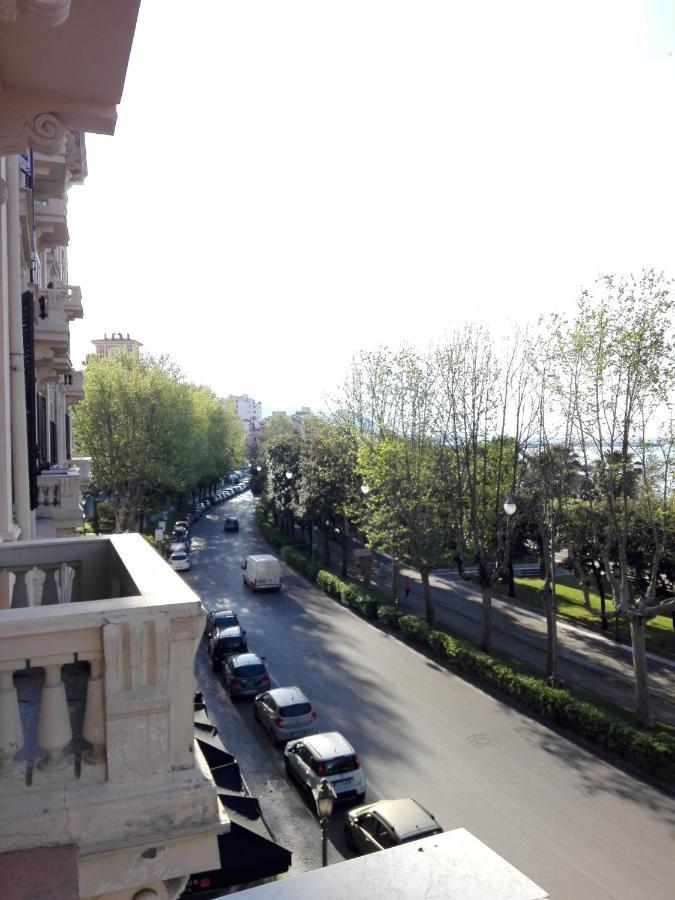 Accommodation Feel Salerno Buitenkant foto
