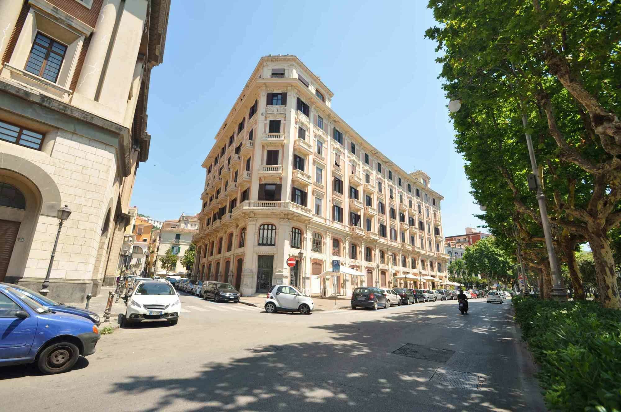 Accommodation Feel Salerno Buitenkant foto