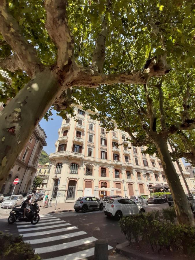 Accommodation Feel Salerno Buitenkant foto